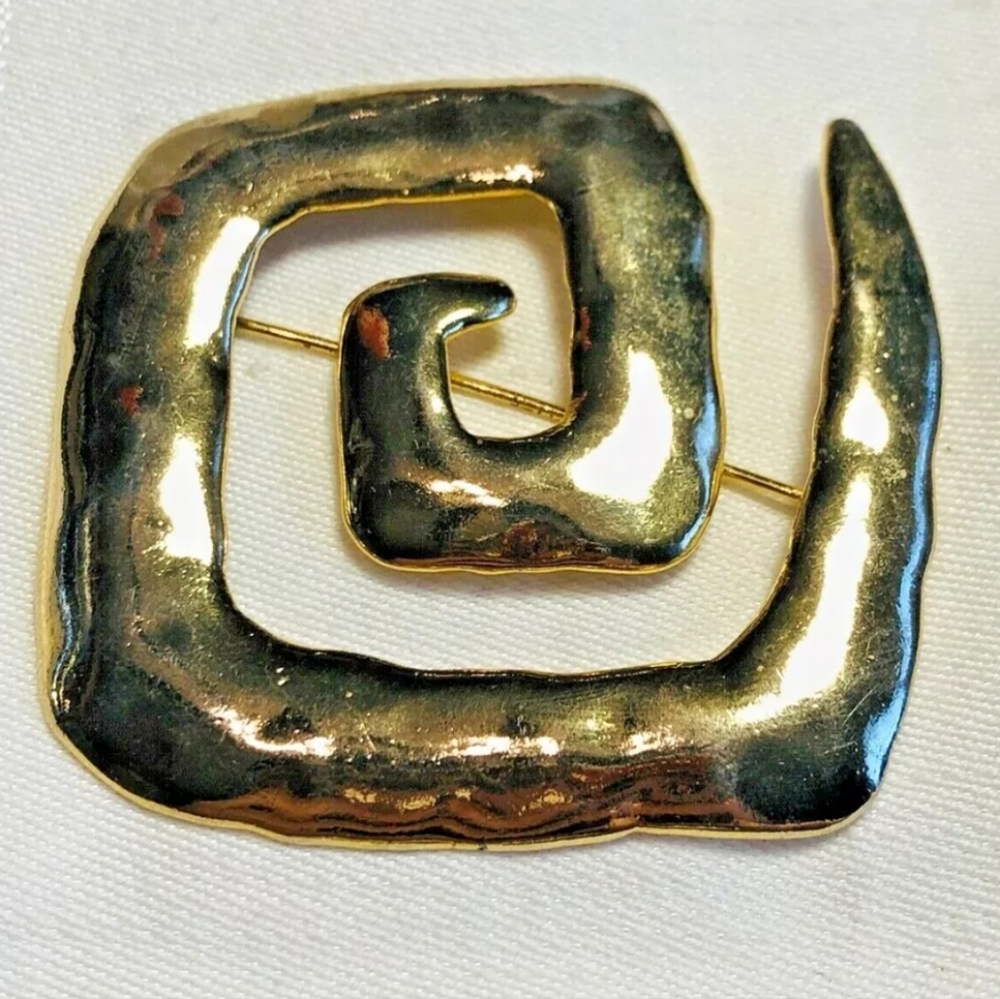 Vintage Jonette "JJ1986" Brooch/Lapel Pin.